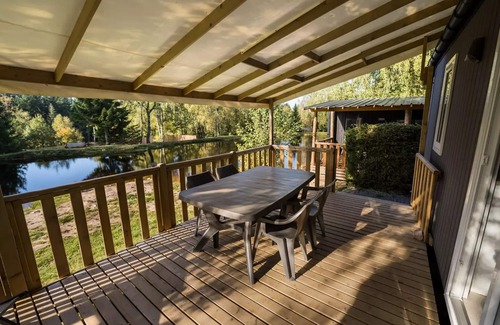 Granges-Aumontzey Casa | Flower Camping LA STENIOLE **** - Mobile home Great Comfort pond view - 2 bedrooms 4 people