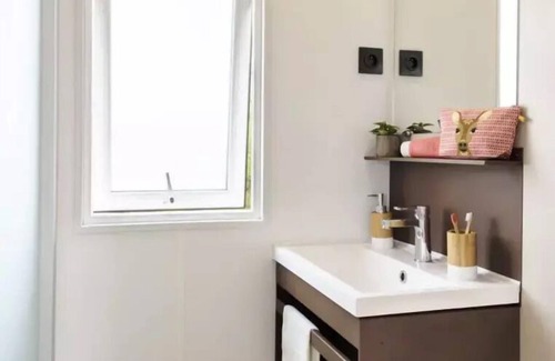 Taden Casa | Flower Camping International de la Hallerais * - Comfort mobile home 17.8m² - 1 bedroom + terrace for 2 people