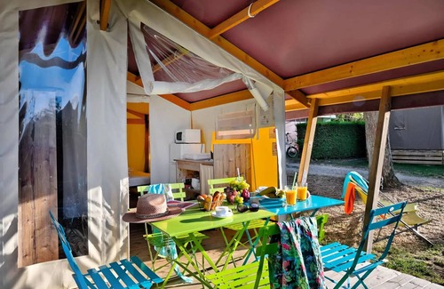Anneyron Casa | Flower Camping La Chataigneraie **** - Freeflower Comfort 22m2 (2 bedrooms) + covered terrace 5 people