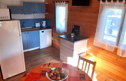 Neuveglise-sur-Truyere Chalet De Esquí | Flower Camping Le Belvédère **** - Chalet Comfort Plus TRUYERE - 2 Bedrooms 5 persons