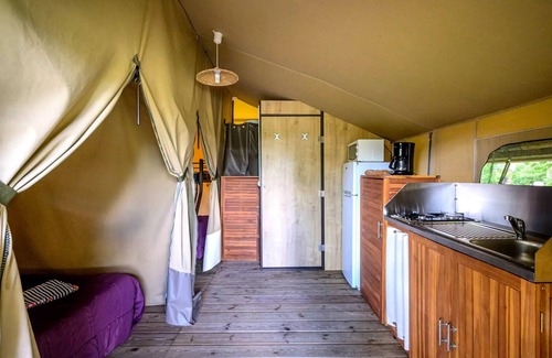 Hauterives Casa | Flower Camping Le Château *** - Lodge Kenya Comfort 35m2 2 bedrooms + covered terrace 5 people