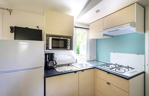 Hauterives Casa | Flower Camping Le Château *** - Mobile home Comfort 29m2 3 bedrooms + covered terrace + air conditioning + TV 6 persons