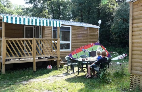 Saint-Theoffrey Casa | Flower Camping Ser Sirant *** - Mobile Home Comfort Riviera 32m2 - 3 bedrooms + semi-covered terrace 15m2 + TV 6 persons