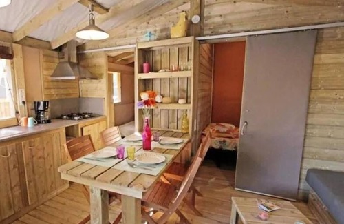 Les Ollieres-sur-Eyrieux Casa | Flower Camping Mas de Champel **** - CosyFlower Premium 38m² - 2 bedrooms + covered terrace + TV + Sheets + Towels 4 people