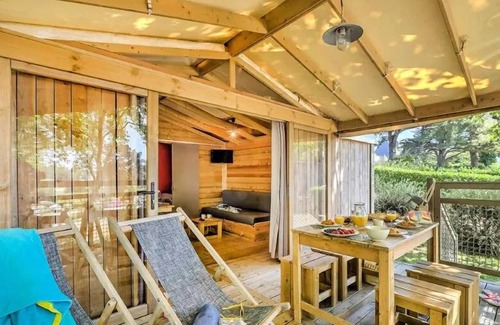 Les Ollieres-sur-Eyrieux Casa | Flower Camping Mas de Champel **** - CosyFlower Premium 38m² - 2 bedrooms + covered terrace + TV + Sheets + Towels 4 people