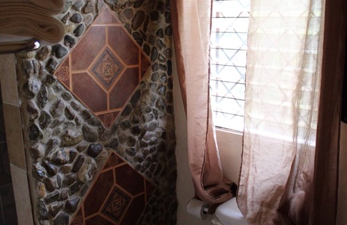 Armenia Casa | Flowering Fields Ranch: A lush retreat in Belize