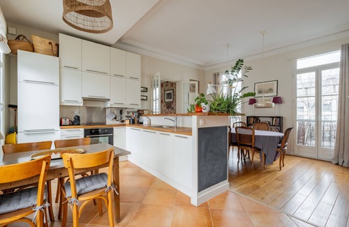 Enfants-Rouges Apartamento | Encantador apartamento de 2 dormitorios y 2 baños por Le Marais (Veeve)