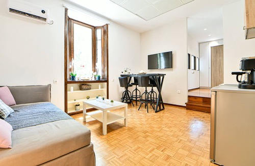 Ilisia Apartamento | Flowers Of Athens - Boutique Aparthotel