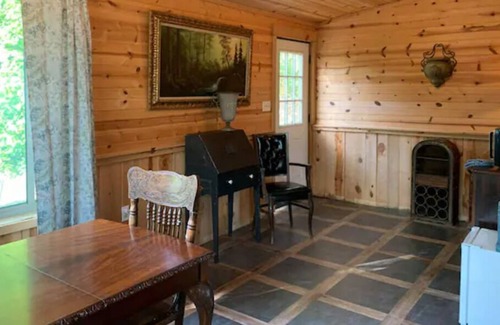 Steelville Casa | Flusszimmer Suite @ Meramec Riverside Lodge & Retreat