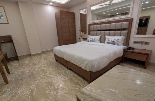 Sushant Lok Hotel | FlxHo Horizon ONE Hotel & Residences