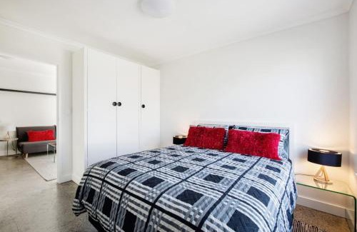 Melbourne Apartamento | Fly Around Town in Chic Retreat