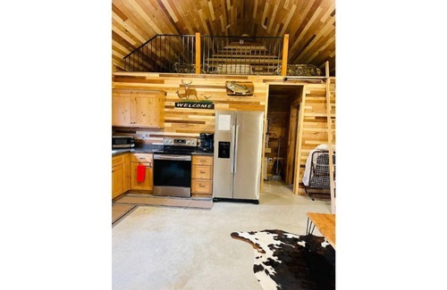 Dorchester Cabina | Fly Reel Cabin w/ hot tub