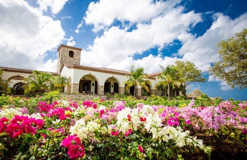 Rancho Santana Villa | Flying Pigs · Casa Flying Pigs, minutes to Santana Beach!