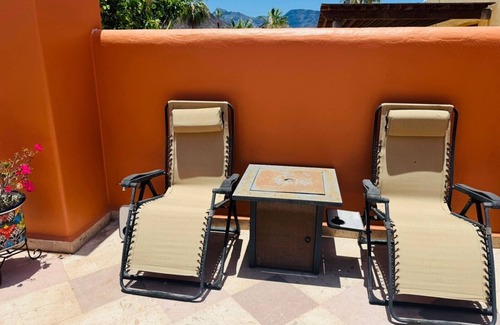 Nopolo Casa | FN-133 Fabulous 3 bed 3 bath plus sofa bed casa (Sleeps 8)