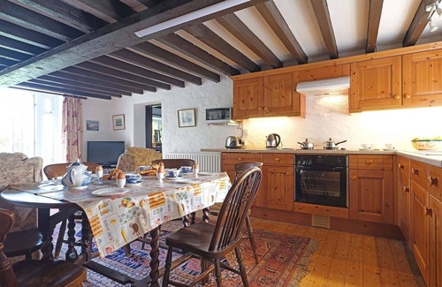 Llanfairpwllgwyngyll Cabaña | CASA DE PIEL ESTABLE, admite mascotas en Brynsiencyn, Ref 1008706