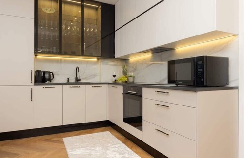 Srodmiescie Apartamento | Foksal 12/14 | Residence LUX Blue Moon | Warsaw