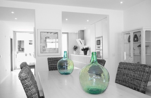 Muro Chalet De Esquí | Foners Mallorquins 004 fantástica moderna casa con aire acondicionado, piscina privada, solarium y terraza