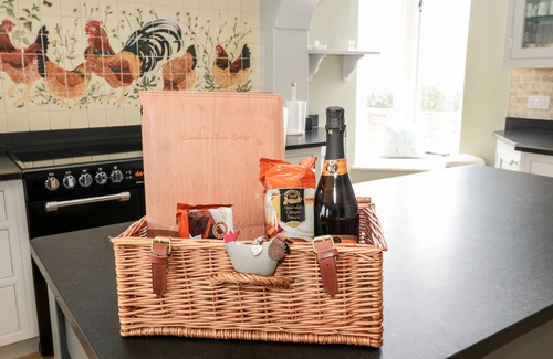 Morpeth Casa | FONTBURN FARMHOUSE, pet friendly, luxury holiday cottage in Rothbury
