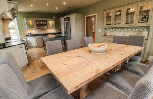 Morpeth Casa | FONTBURN FARMHOUSE, pet friendly, luxury holiday cottage in Rothbury