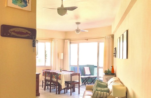 Riviera de Sao Lourenco Apartamento | Pie en la arena, vista al mar y mucho encanto