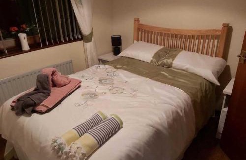 Annalong Casa | Foot of the Mournes - Cottage - Sleeps 4 - Parking