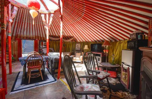 Colfax Casa | Foothills Yurt Glamping: Pool, Sauna & Hot Tub!