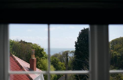Saundersfoot Apartamento | Footprints-comfortable and modern one bedroom Apartment - walking distance to the pretty harbour