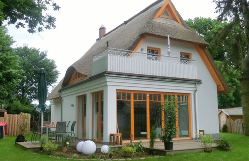 Wieck auf dem Darss Apartamento | For a relaxing vacation under thatch in a quiet, central location in Wieck