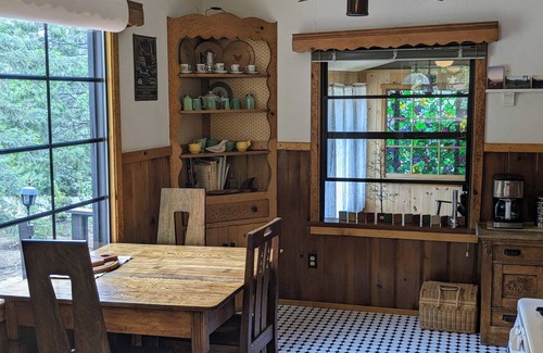 Fern Valley Cabina | For Rent: 'Relaxation, Beauty And Pine Trees'