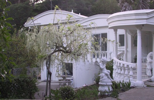 Mill Valley Casa | FOR ROMANTICS AND ARTISTS! So peaceful at night, you can hear the stars!!!