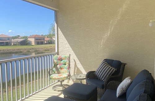 Fort Myers Condominio | For Sale: Spacious 2BR condo top floor with water views