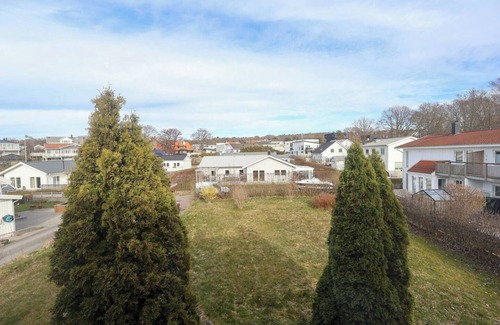 Torslanda Casa | For Workers 12 Beds - Volvo - Parking lot - All-inclusive