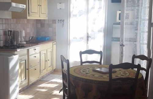 Verquieres Apartamento | Para nuestras vacaciones, visitará la Provenza!