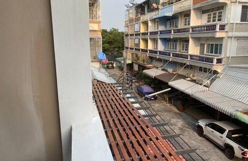 Bang Kho Casa | Entire 3-story Townhouse near TheMall Thapra/BTS Talat Phlu 3-bedroom in Bangkok