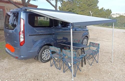Son Armadams Otro | Ford Transit Custom Camper