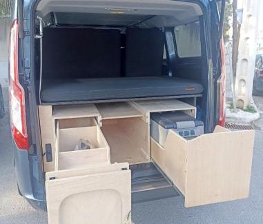 Son Armadams Otro | Ford Transit Custom Camper
