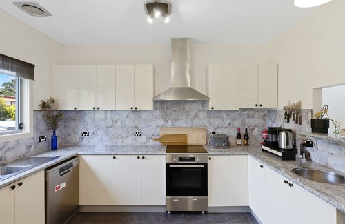 Grantville Casa | Foreshore Retreat in Grantville