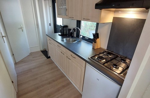 Hattemerbroek Chalet De Esquí | Forest cottage Dennenrust on the Veluwe in Hattemerbroek. Pets are welcome!