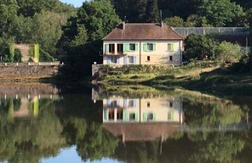 Saint-Bonnet-Troncais Apartamento | Lovely 1-Bed Apartment in St.Bonnet Tronçais