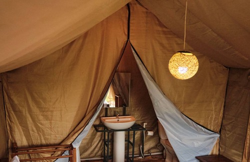 Sevanagala Hotel | Forest Lodge Eco Camp