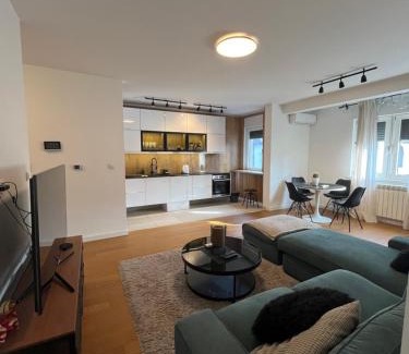 Vozdovac Apartamento | Forest Nook