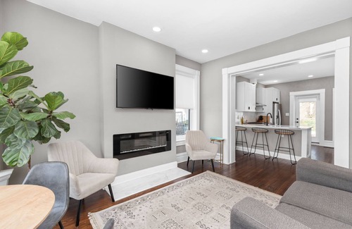 Clayton-Tamm Casa | Forest Park Retreat by StayLage