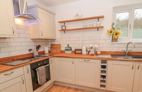 Byrness Cabaña | FOREST RETREAT, 7 SOUTH GREEN, pet friendly in West Woodburn