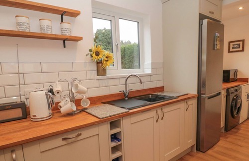 Byrness Cabaña | FOREST RETREAT, 7 SOUTH GREEN, pet friendly in West Woodburn