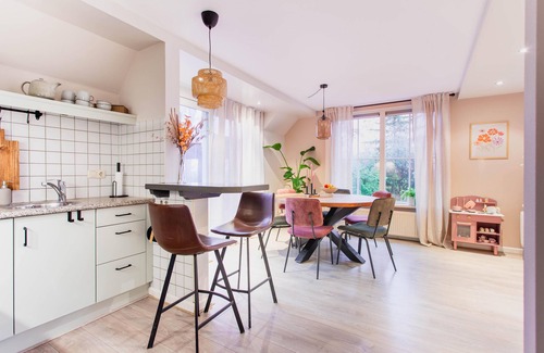Lemele Casa | Forest Retreat: Private House