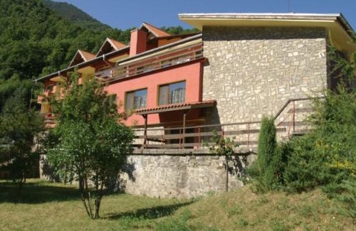 Narechen Apartamento | Forest Spring