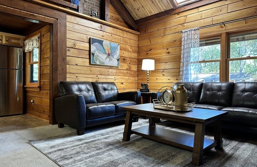Middletown Cabina | Forest Tree Log Cabin - middletown/Harrisburg/Hershey/Lancaster/York