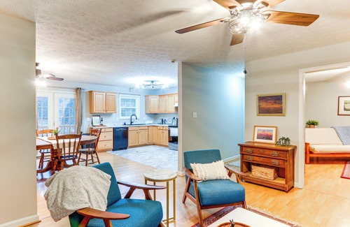 Fort Valley Casa | Forest Views, Deck & Fireplace: Fort Valley Escape