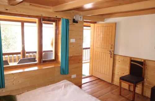 Old Manali Casa | Forest Wood Cottage