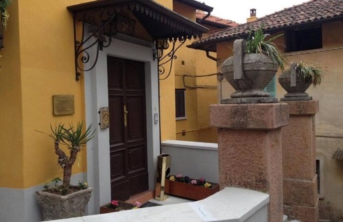 Valganna Casa | Foresteria Lombarda B & B Cà Pelitti - Room with French bed